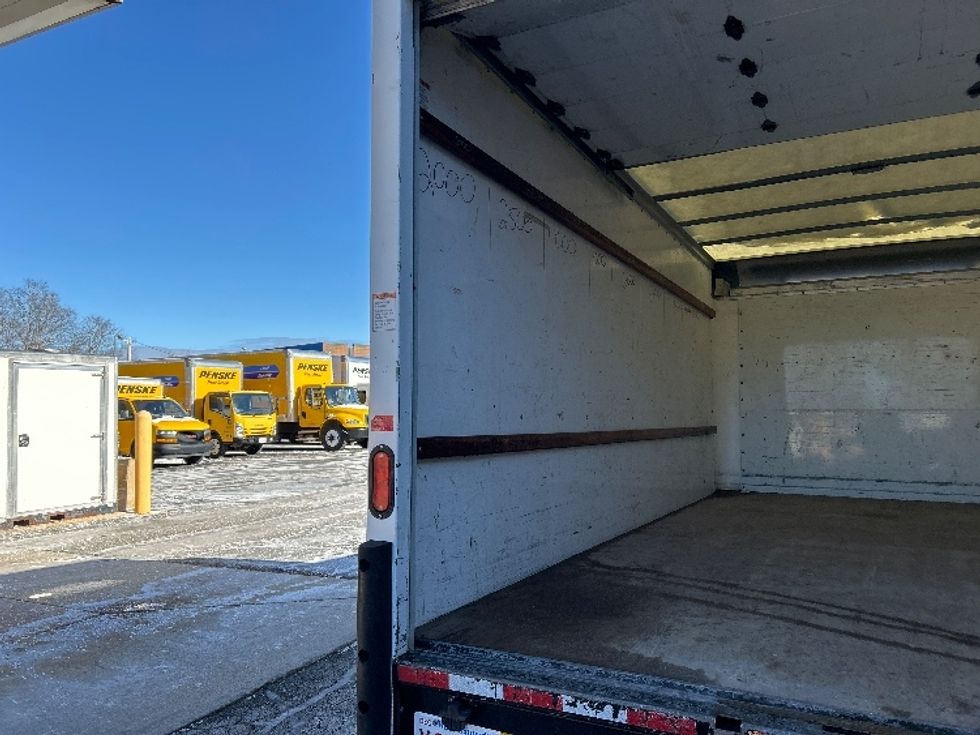 Light Duty Box Truck-Light and Medium Duty Trucks-GMC-2021-Savana G33903-Braintree-MA-104,905\n\t\tmiles-$ 27,250 - Image 11