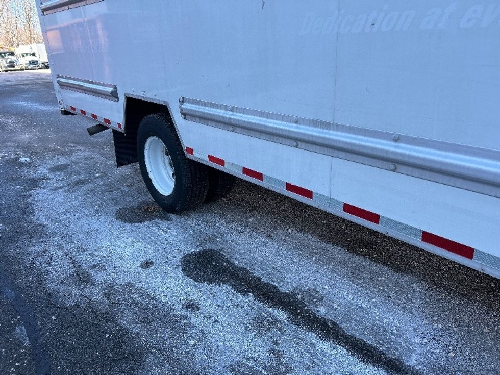 Light Duty Box Truck-Light and Medium Duty Trucks-GMC-2021-Savana G33903-Braintree-MA-104,905\n\t\tmiles-$ 27,250 - Image 14