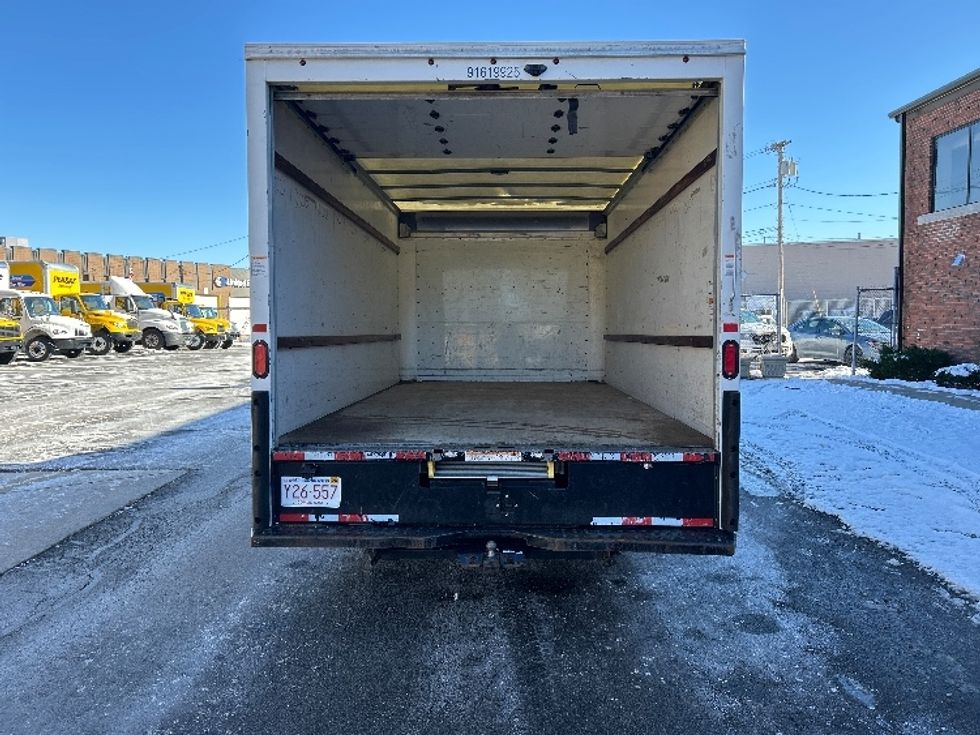 Light Duty Box Truck-Light and Medium Duty Trucks-GMC-2021-Savana G33903-Braintree-MA-104,905\n\t\tmiles-$ 27,250 - Image 9