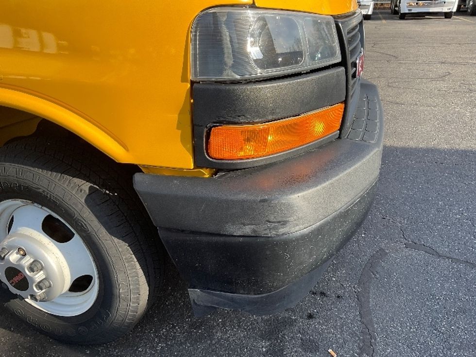 Light Duty Box Truck-Light and Medium Duty Trucks-GMC-2021-Savana G33903-Braintree-MA-108,257\n\t\tmiles-$ 24,250 - Image 25