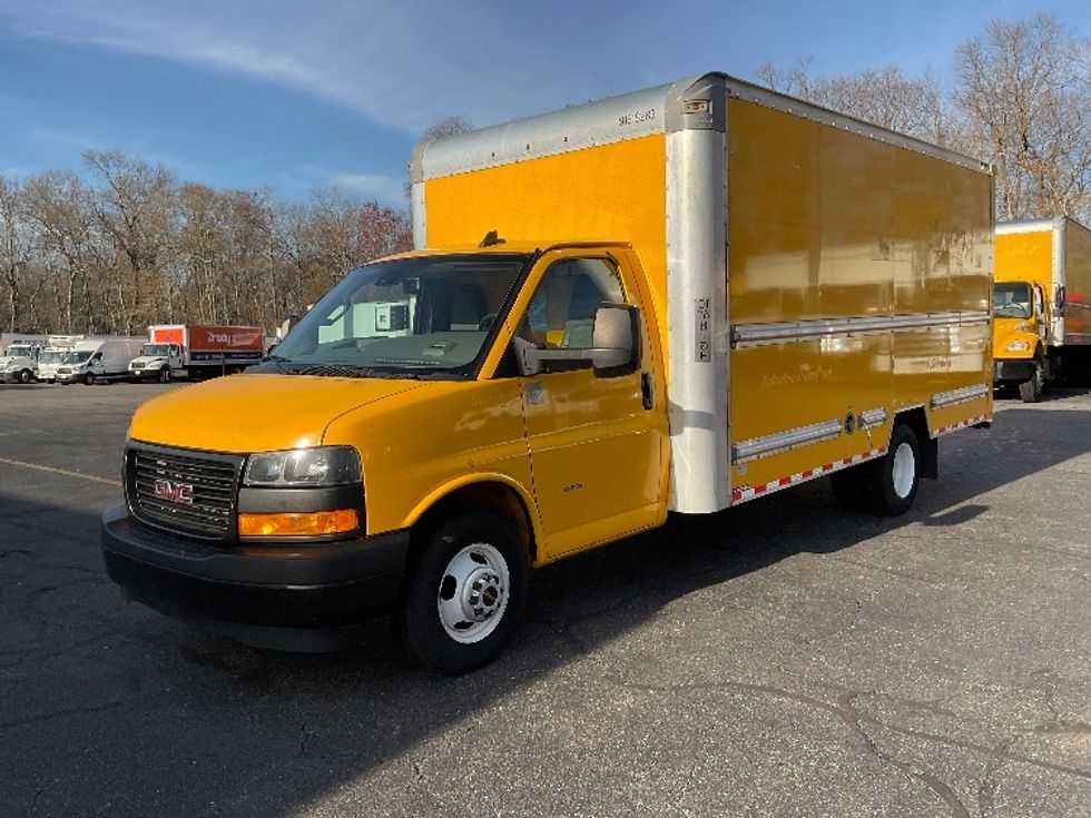 Light Duty Box Truck-Light and Medium Duty Trucks-GMC-2021-Savana G33903-Braintree-MA-108,257\n\t\tmiles-$ 24,250 - Image 3