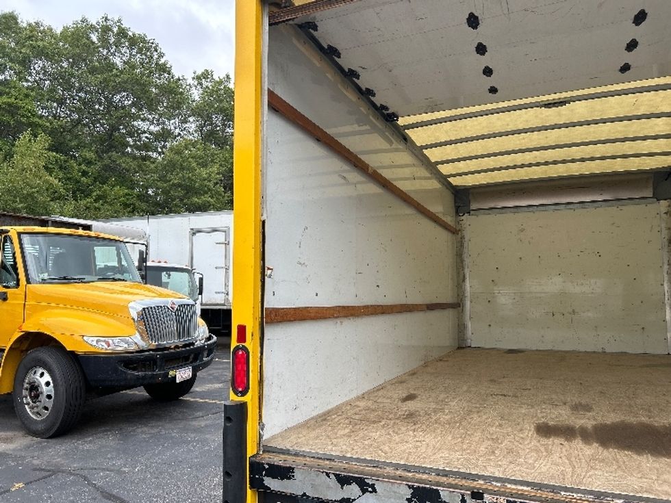 Light Duty Box Truck-Light and Medium Duty Trucks-GMC-2021-Savana G33903-Braintree-MA-116,856\n\t\tmiles-$ 20,500 - Image 11
