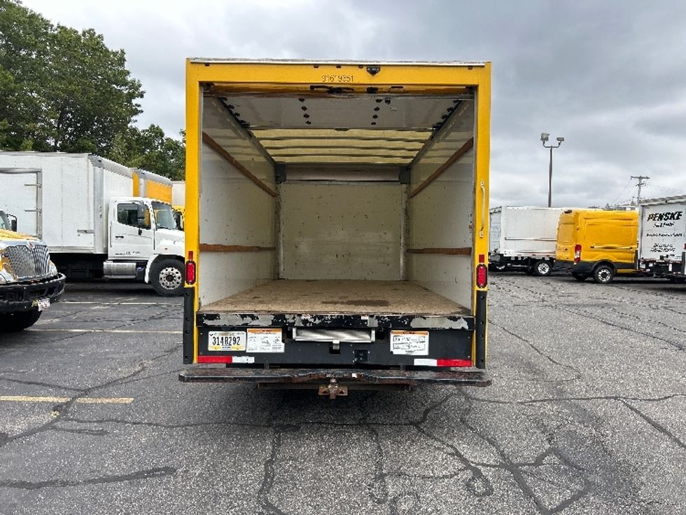 Light Duty Box Truck-Light and Medium Duty Trucks-GMC-2021-Savana G33903-Braintree-MA-116,856\n\t\tmiles-$ 20,500 - Image 9