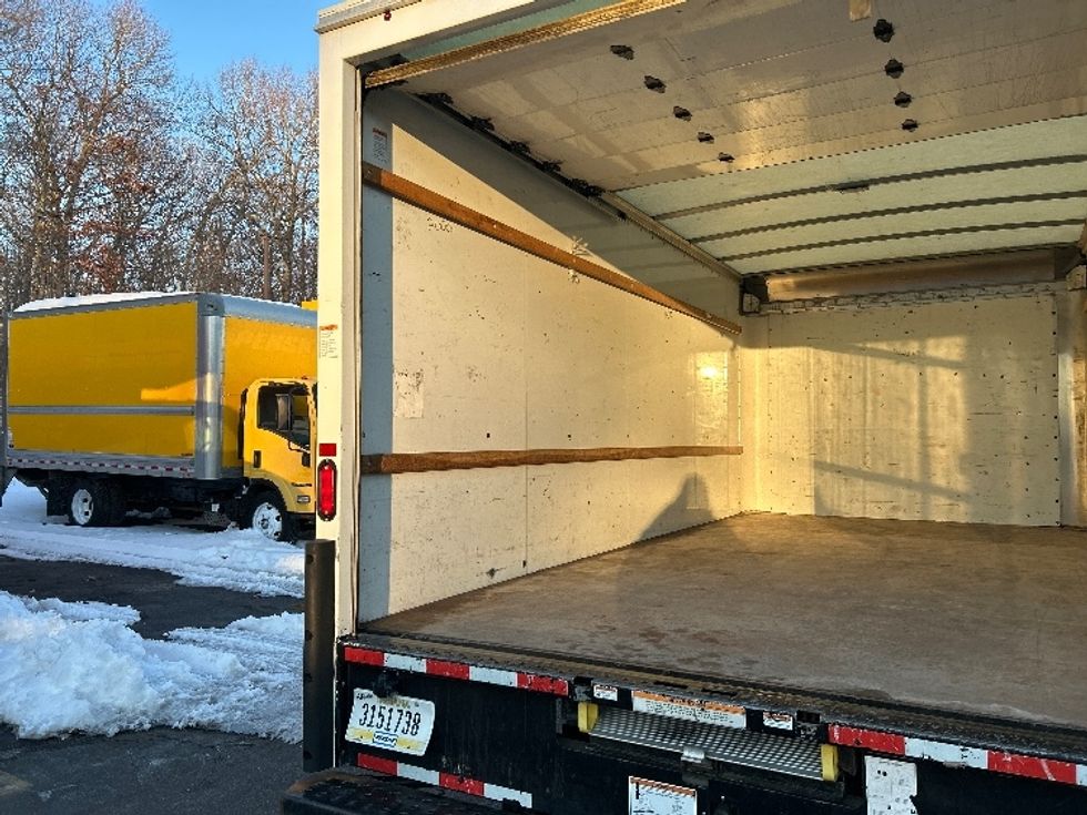 Light Duty Box Truck-Light and Medium Duty Trucks-GMC-2021-Savana G33903-Braintree-MA-120,978\n\t\tmiles-$ 25,500 - Image 11