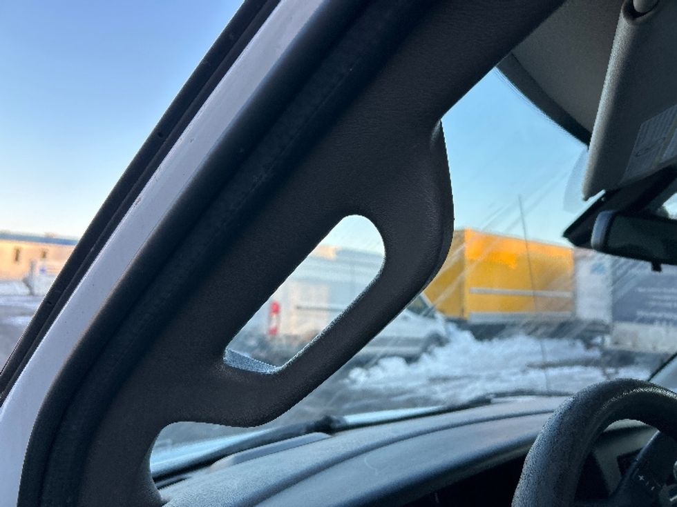 Light Duty Box Truck-Light and Medium Duty Trucks-GMC-2021-Savana G33903-Braintree-MA-120,978\n\t\tmiles-$ 25,500 - Image 25