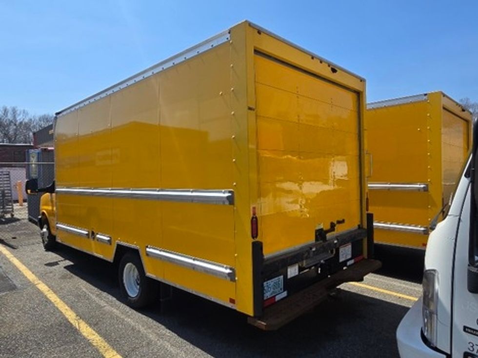 Light Duty Box Truck-Light and Medium Duty Trucks-GMC-2021-Savana G33903-Braintree-MA-128,712\n\t\tmiles-$ 22,250 - Image 13