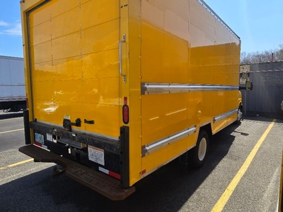 Light Duty Box Truck-Light and Medium Duty Trucks-GMC-2021-Savana G33903-Braintree-MA-128,712\n\t\tmiles-$ 22,250 - Image 7