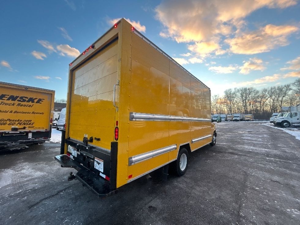 Light Duty Box Truck-Light and Medium Duty Trucks-GMC-2021-Savana G33903-Braintree-MA-86,870\n\t\tmiles-$ 26,250 - Image 13