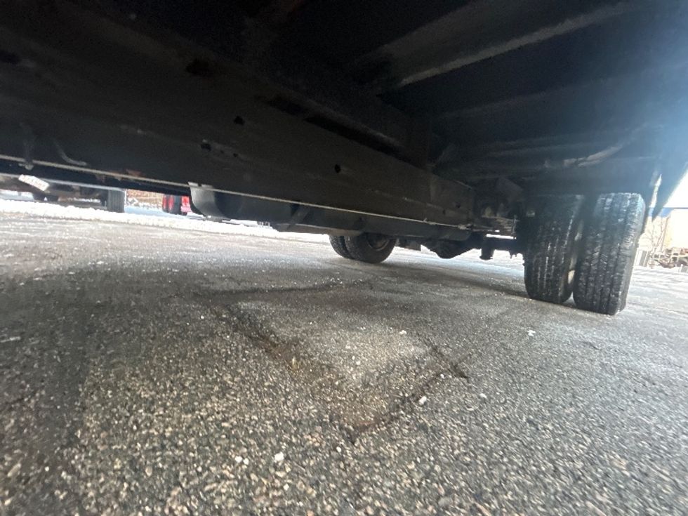 Light Duty Box Truck-Light and Medium Duty Trucks-GMC-2021-Savana G33903-Braintree-MA-86,870\n\t\tmiles-$ 26,250 - Image 5