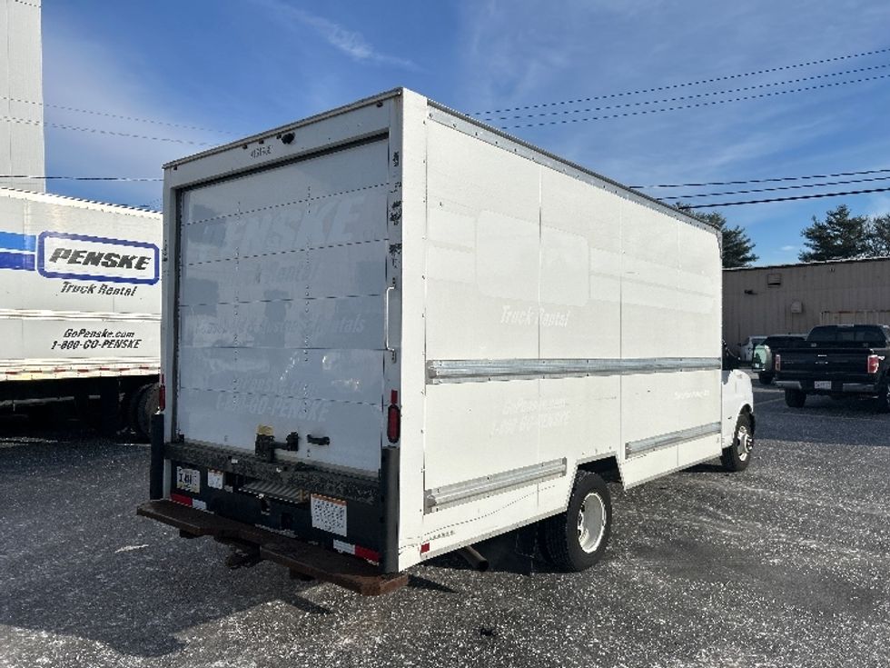 Light Duty Box Truck-Light and Medium Duty Trucks-GMC-2021-Savana G33903-Braintree-MA-90,400\n\t\tmiles-$ 28,750 - Image 13