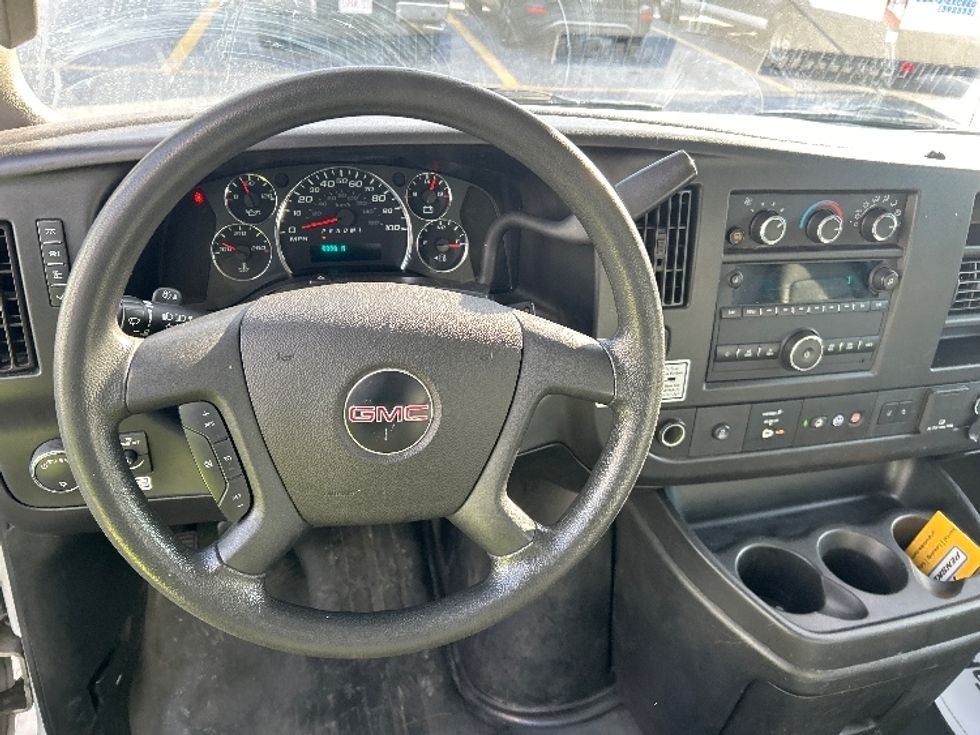 Light Duty Box Truck-Light and Medium Duty Trucks-GMC-2021-Savana G33903-Braintree-MA-90,400\n\t\tmiles-$ 28,750 - Image 18