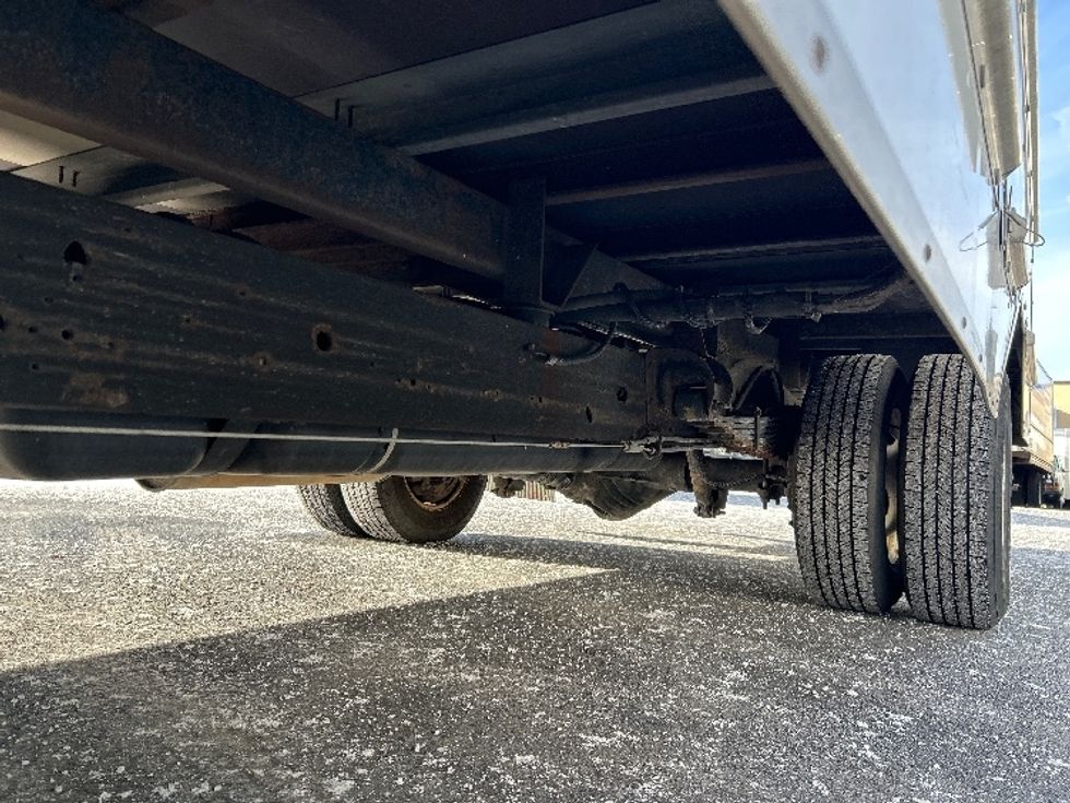 Light Duty Box Truck-Light and Medium Duty Trucks-GMC-2021-Savana G33903-Braintree-MA-90,400\n\t\tmiles-$ 28,750 - Image 5