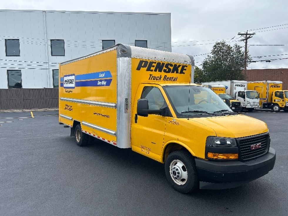 Light Duty Box Truck-Light and Medium Duty Trucks-GMC-2021-Savana G33903-Braintree-MA-92,957\n\t\tmiles-$ 25,250 - Image 1