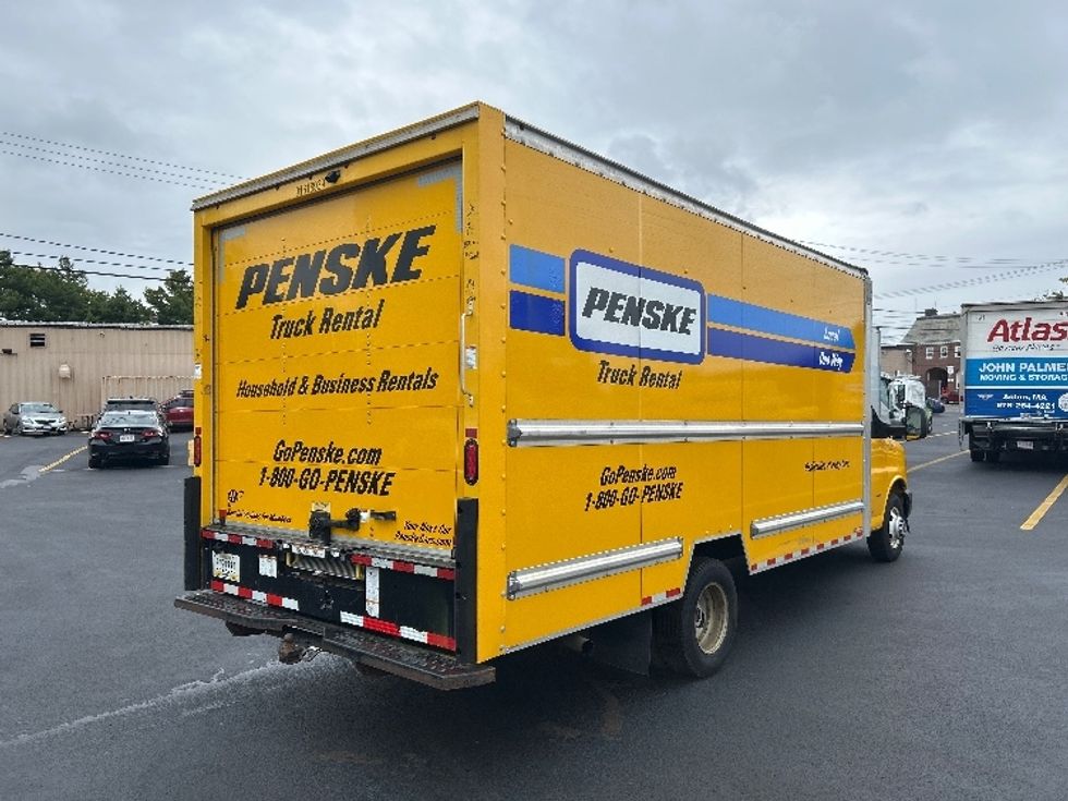 Light Duty Box Truck-Light and Medium Duty Trucks-GMC-2021-Savana G33903-Braintree-MA-92,957\n\t\tmiles-$ 25,250 - Image 13