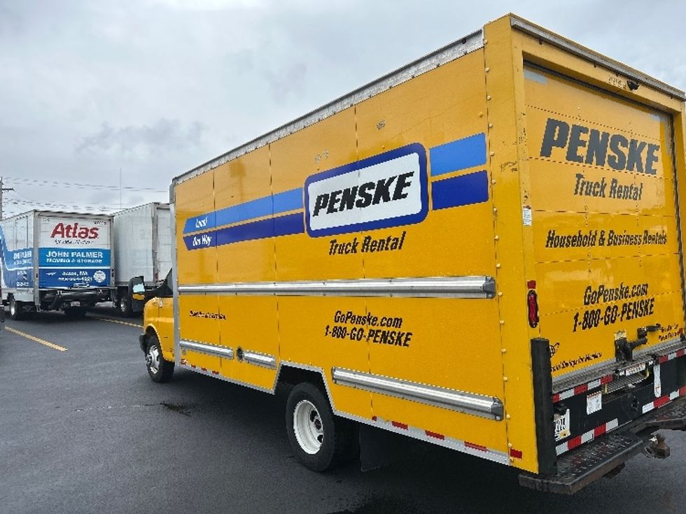 Light Duty Box Truck-Light and Medium Duty Trucks-GMC-2021-Savana G33903-Braintree-MA-92,957\n\t\tmiles-$ 25,250 - Image 26