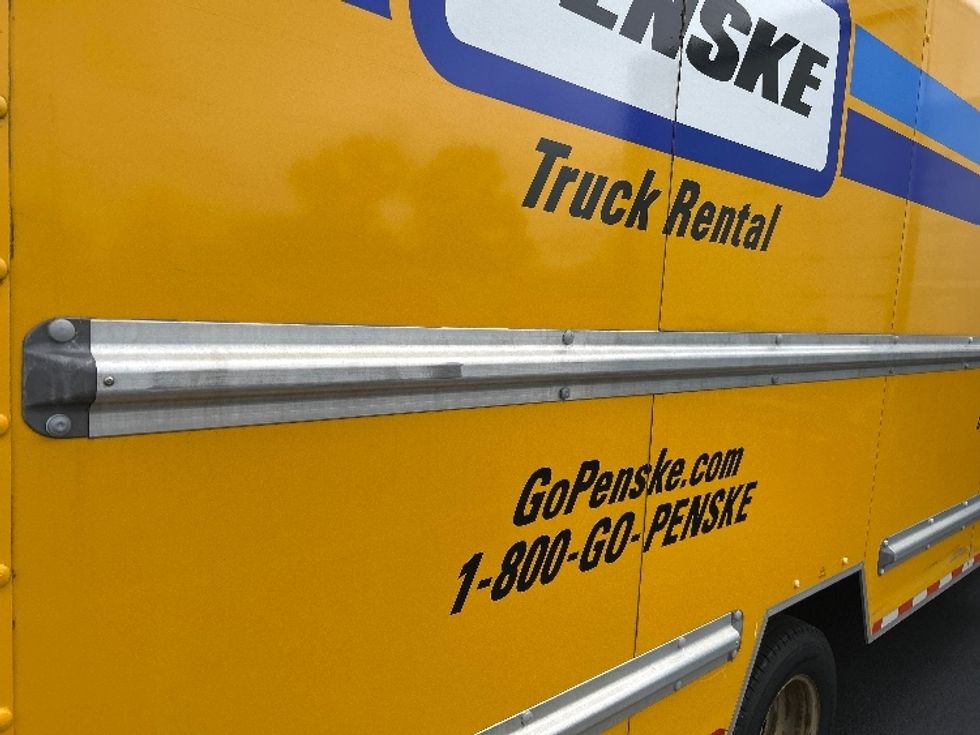 Light Duty Box Truck-Light and Medium Duty Trucks-GMC-2021-Savana G33903-Braintree-MA-92,957\n\t\tmiles-$ 25,250 - Image 27