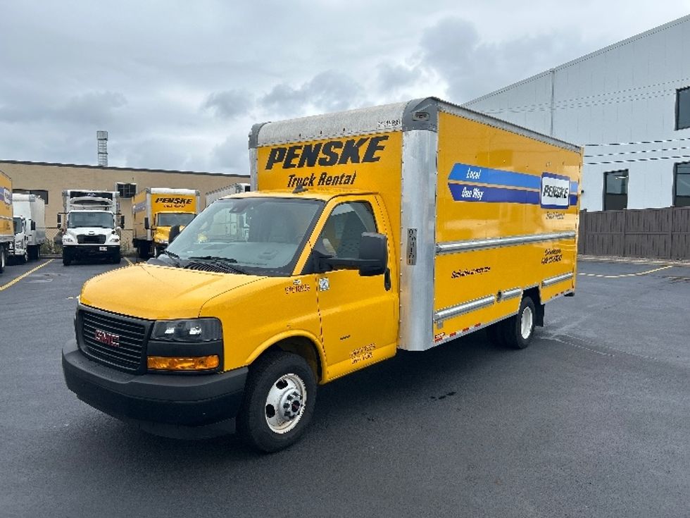 Light Duty Box Truck-Light and Medium Duty Trucks-GMC-2021-Savana G33903-Braintree-MA-92,957\n\t\tmiles-$ 25,250 - Image 3