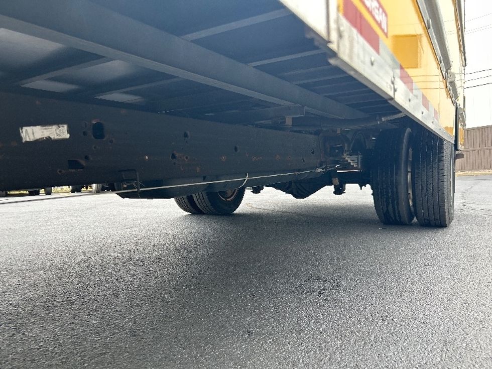 Light Duty Box Truck-Light and Medium Duty Trucks-GMC-2021-Savana G33903-Braintree-MA-92,957\n\t\tmiles-$ 25,250 - Image 5