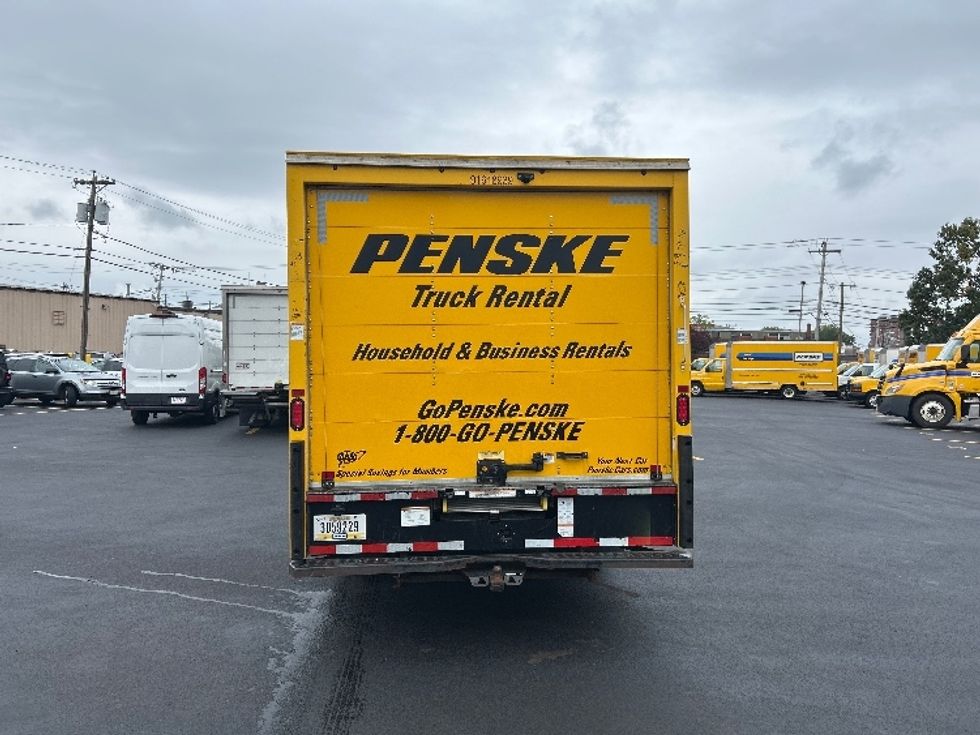 Light Duty Box Truck-Light and Medium Duty Trucks-GMC-2021-Savana G33903-Braintree-MA-92,957\n\t\tmiles-$ 25,250 - Image 7
