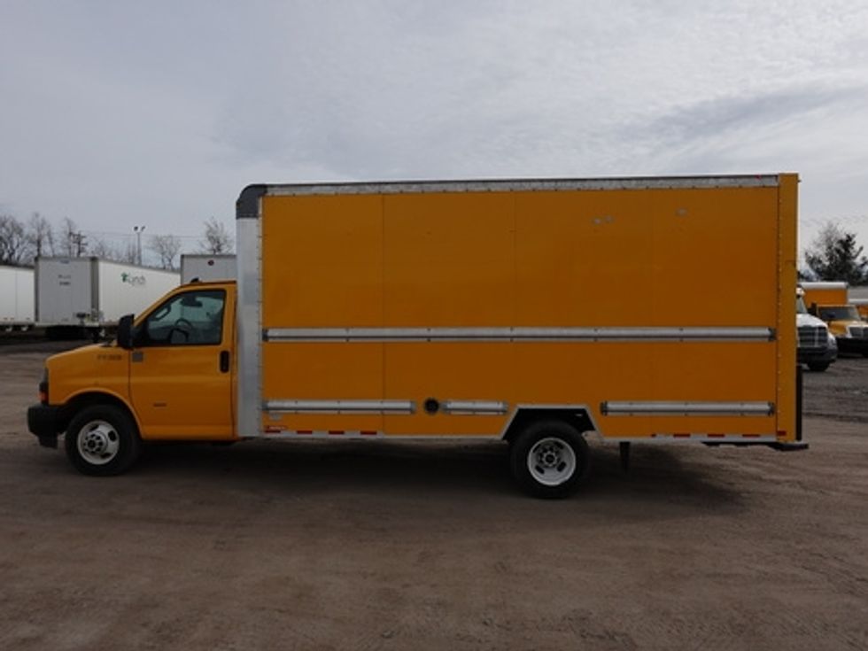 Light Duty Box Truck-Light and Medium Duty Trucks-GMC-2021-Savana G33903-Braintree-MA-93,117\n\t\tmiles-$ 30,500 - Image 13