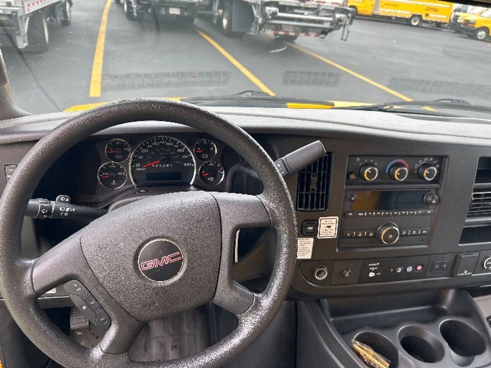 Light Duty Box Truck-Light and Medium Duty Trucks-GMC-2021-Savana G33903-Braintree-MA-93,117\n\t\tmiles-$ 30,500 - Image 18