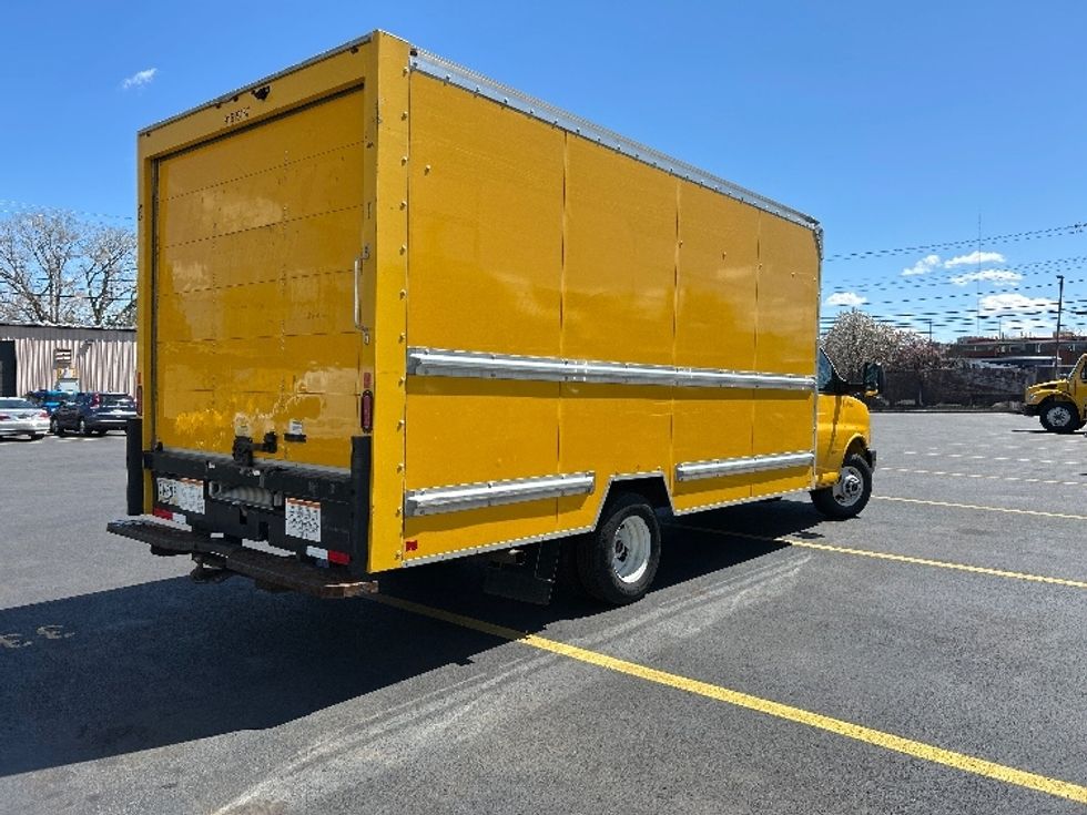 Light Duty Box Truck-Light and Medium Duty Trucks-GMC-2021-Savana G33903-Braintree-MA-97,323\n\t\tmiles-$ 24,500 - Image 13