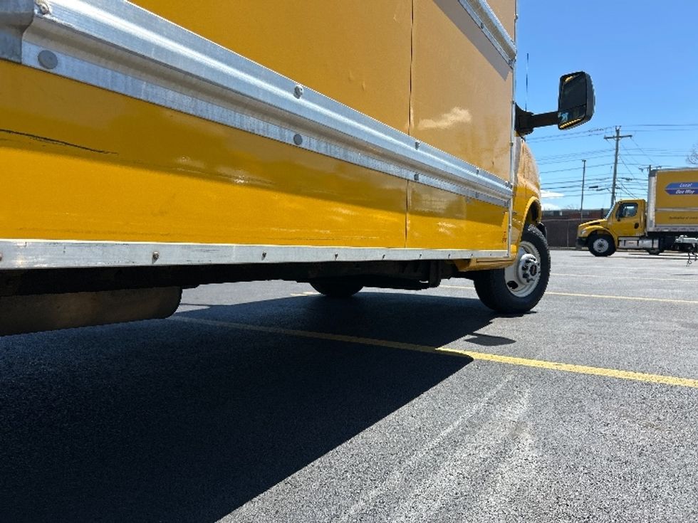 Light Duty Box Truck-Light and Medium Duty Trucks-GMC-2021-Savana G33903-Braintree-MA-97,323\n\t\tmiles-$ 24,500 - Image 14