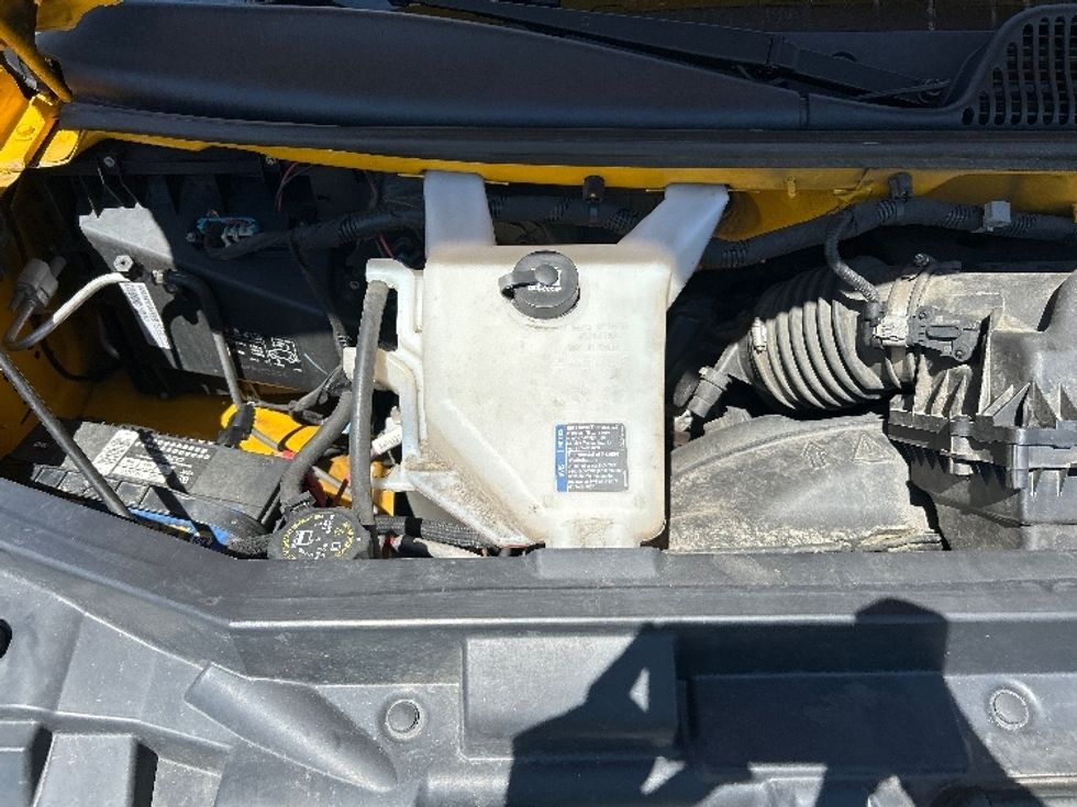 Light Duty Box Truck-Light and Medium Duty Trucks-GMC-2021-Savana G33903-Braintree-MA-97,323\n\t\tmiles-$ 24,500 - Image 24