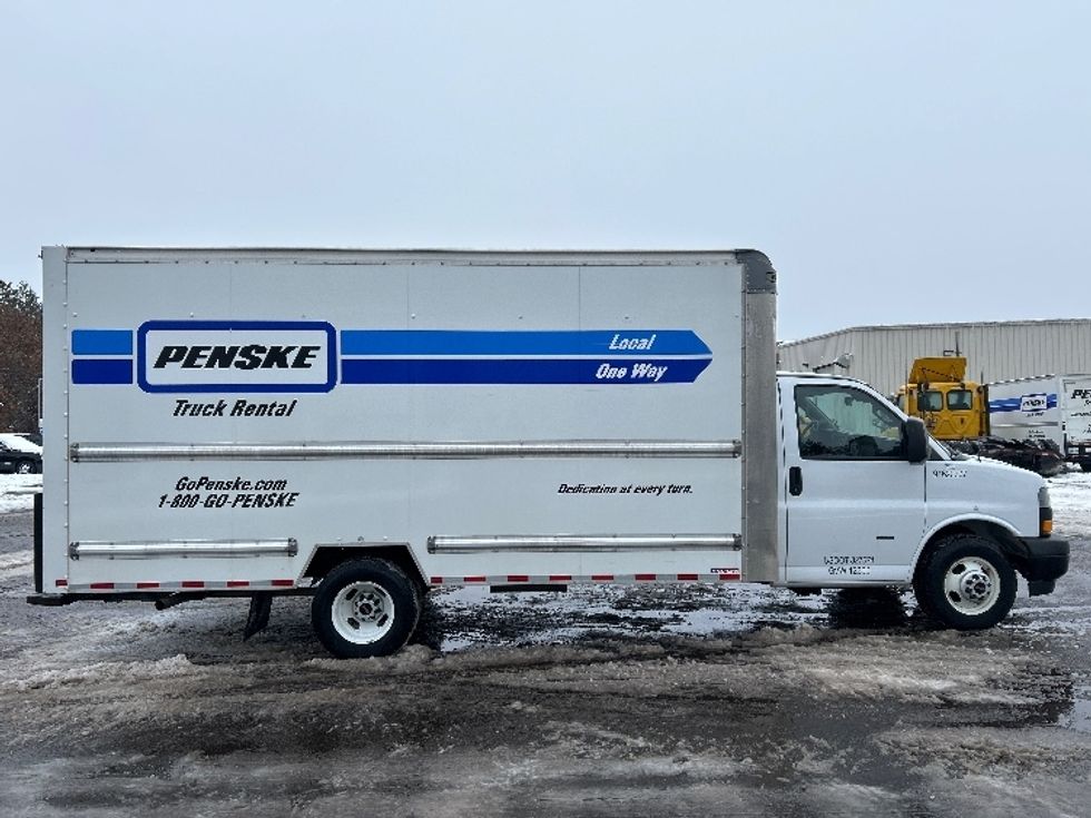 Light Duty Box Truck-Light and Medium Duty Trucks-GMC-2021-Savana G33903-Brooklyn Park-MN-106,122\n\t\tmiles-$ 29,250 - Image 14