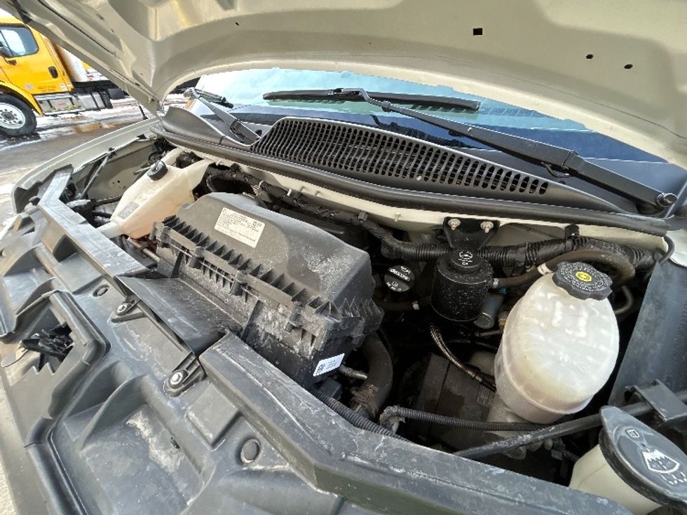 Light Duty Box Truck-Light and Medium Duty Trucks-GMC-2021-Savana G33903-Brooklyn Park-MN-106,122\n\t\tmiles-$ 29,250 - Image 24