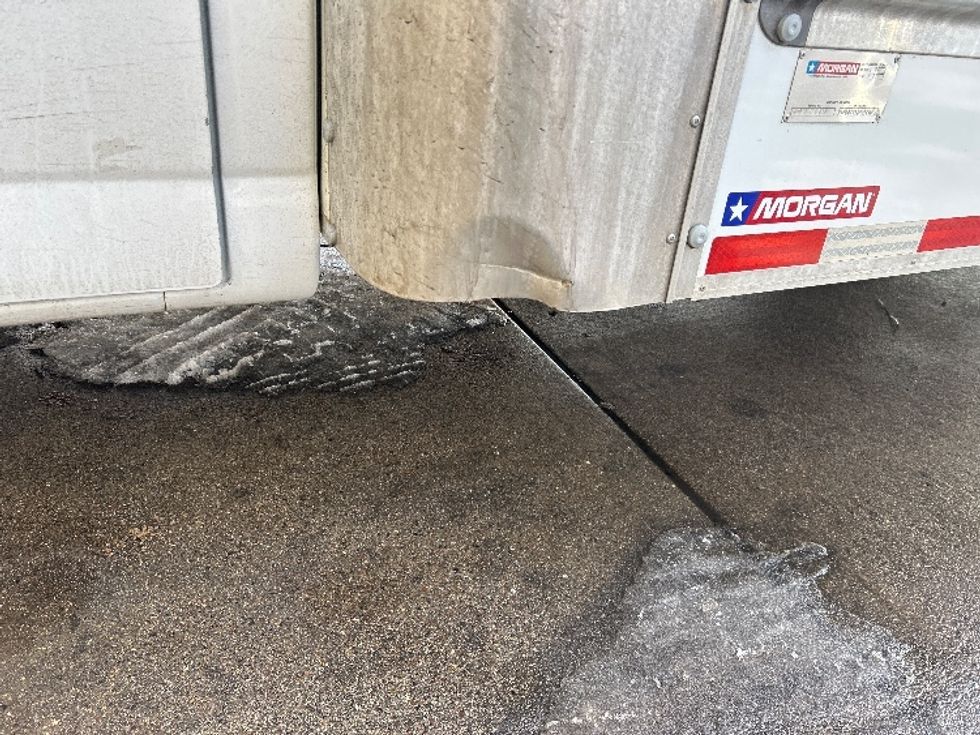 Light Duty Box Truck-Light and Medium Duty Trucks-GMC-2021-Savana G33903-Brooklyn Park-MN-106,122\n\t\tmiles-$ 29,250 - Image 25