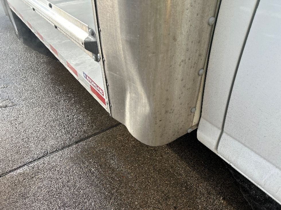 Light Duty Box Truck-Light and Medium Duty Trucks-GMC-2021-Savana G33903-Brooklyn Park-MN-106,122\n\t\tmiles-$ 29,250 - Image 26