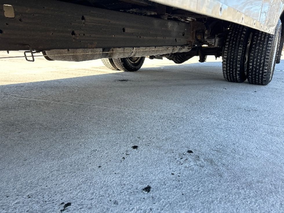 Light Duty Box Truck-Light and Medium Duty Trucks-GMC-2021-Savana G33903-Brooklyn Park-MN-107,240\n\t\tmiles-$ 29,000 - Image 14