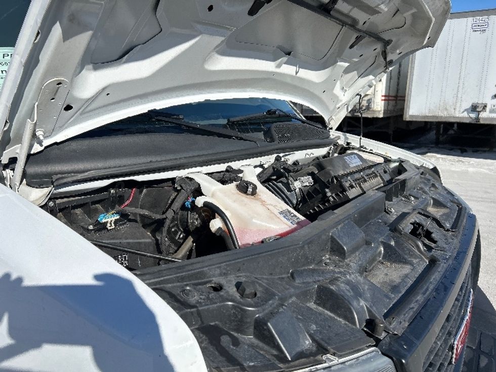 Light Duty Box Truck-Light and Medium Duty Trucks-GMC-2021-Savana G33903-Brooklyn Park-MN-107,240\n\t\tmiles-$ 29,000 - Image 24