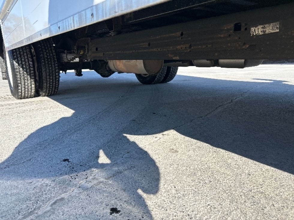 Light Duty Box Truck-Light and Medium Duty Trucks-GMC-2021-Savana G33903-Brooklyn Park-MN-107,240\n\t\tmiles-$ 29,000 - Image 5