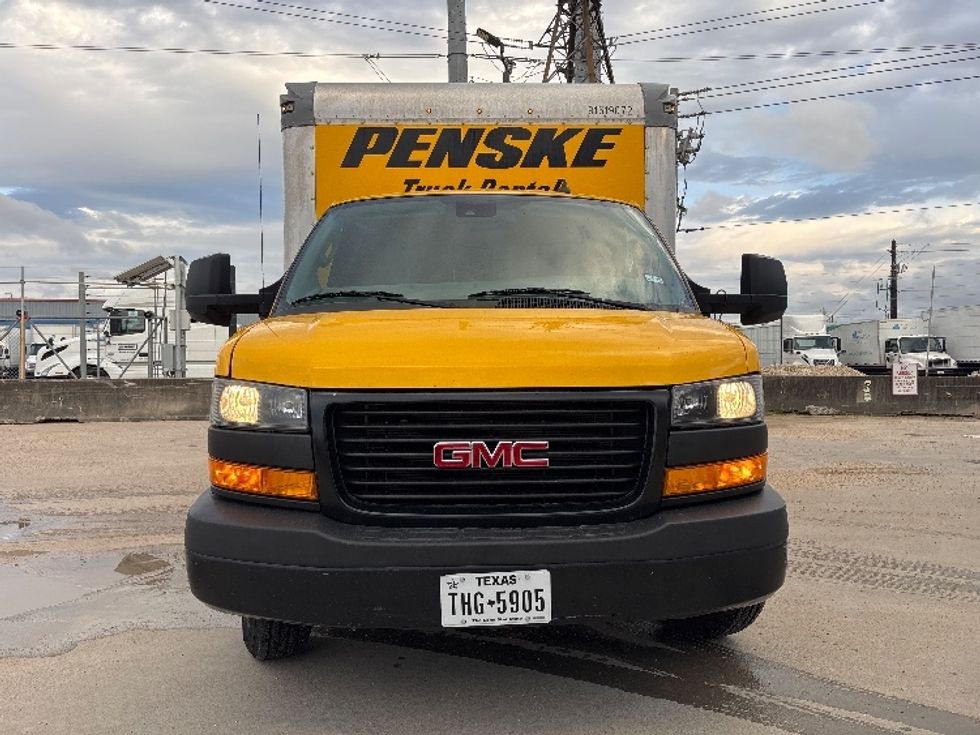 Light Duty Box Truck-Light and Medium Duty Trucks-GMC-2021-Savana G33903-Brooklyn Park-MN-69,598\n\t\tmiles-$ 30,000 - Image 2