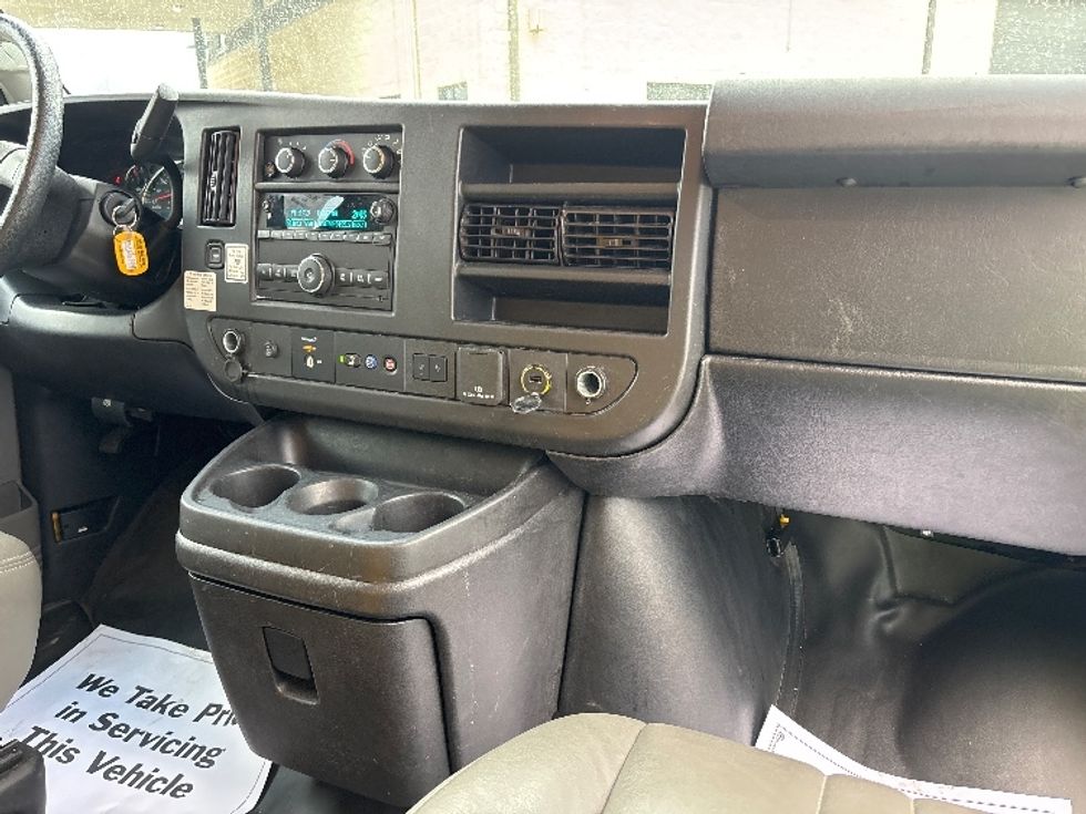 Light Duty Box Truck-Light and Medium Duty Trucks-GMC-2021-Savana G33903-Brooklyn Park-MN-69,598\n\t\tmiles-$ 30,000 - Image 20