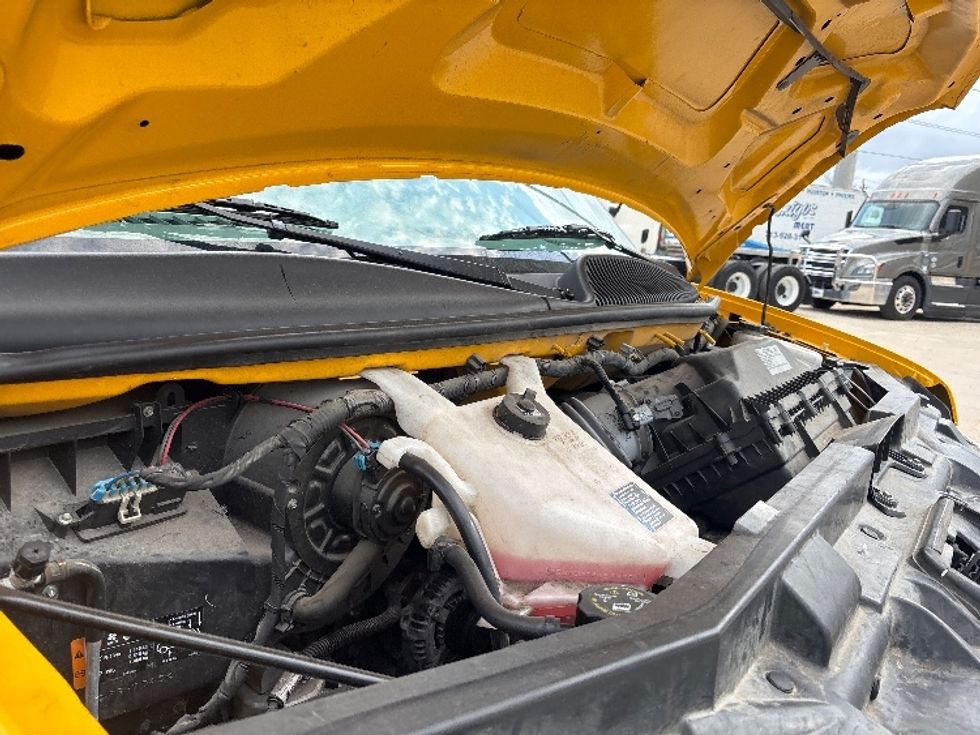 Light Duty Box Truck-Light and Medium Duty Trucks-GMC-2021-Savana G33903-Brooklyn Park-MN-69,598\n\t\tmiles-$ 30,000 - Image 22