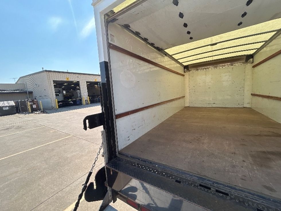 Light Duty Box Truck-Light and Medium Duty Trucks-GMC-2021-Savana G33903-Brooklyn Park-MN-75,059\n\t\tmiles-$ 33,250 - Image 11