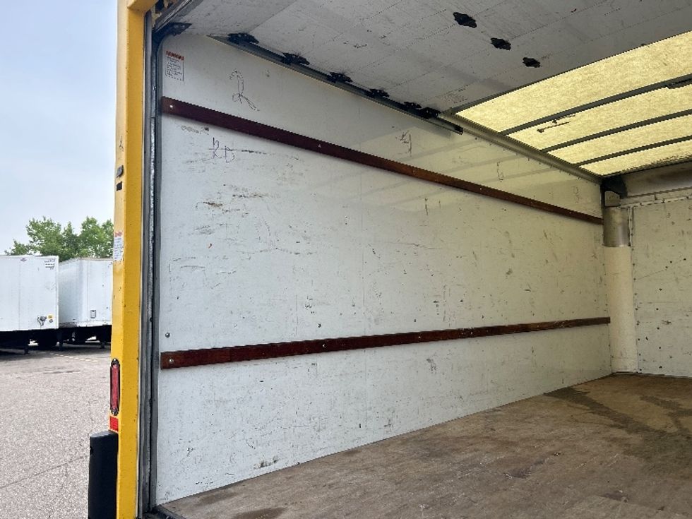 Light Duty Box Truck-Light and Medium Duty Trucks-GMC-2021-Savana G33903-Brooklyn Park-MN-77,759\n\t\tmiles-$ 28,000 - Image 10