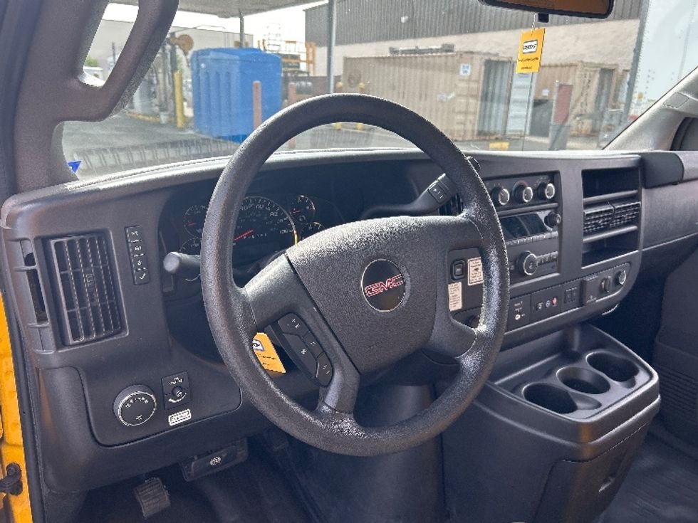 Light Duty Box Truck-Light and Medium Duty Trucks-GMC-2021-Savana G33903-Brooklyn Park-MN-77,759\n\t\tmiles-$ 28,000 - Image 16