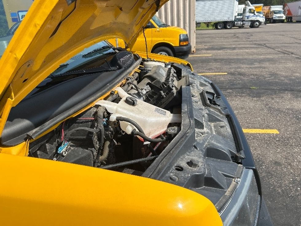 Light Duty Box Truck-Light and Medium Duty Trucks-GMC-2021-Savana G33903-Brooklyn Park-MN-79,320\n\t\tmiles-$ 27,750 - Image 22