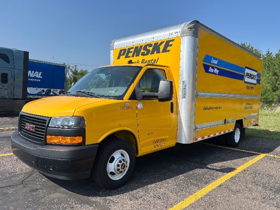 Light Duty Box Truck-Light and Medium Duty Trucks-GMC-2021-Savana G33903-Brooklyn Park-MN-79,320\n\t\tmiles-$ 27,750 - Image 3
