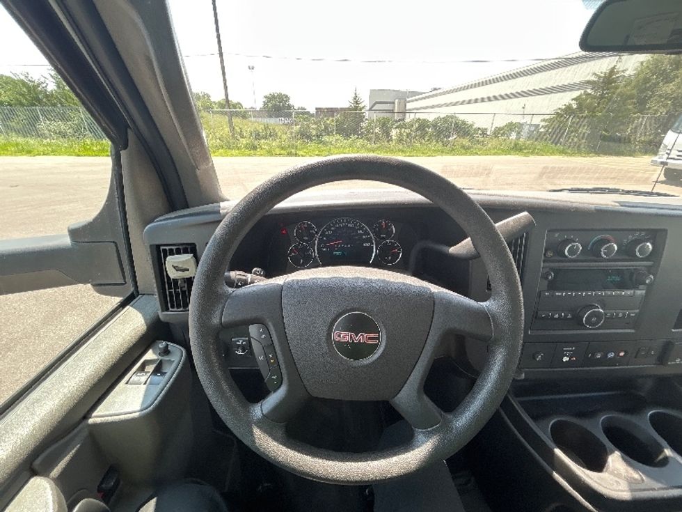 Light Duty Box Truck-Light and Medium Duty Trucks-GMC-2021-Savana G33903-Brooklyn Park-MN-80,616\n\t\tmiles-$ 32,250 - Image 18