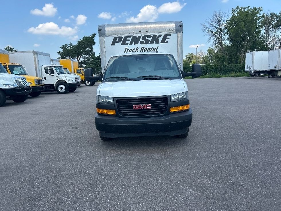 Light Duty Box Truck-Light and Medium Duty Trucks-GMC-2021-Savana G33903-Brooklyn Park-MN-80,616\n\t\tmiles-$ 32,250 - Image 2