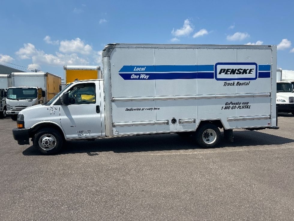 Light Duty Box Truck-Light and Medium Duty Trucks-GMC-2021-Savana G33903-Brooklyn Park-MN-80,616\n\t\tmiles-$ 32,250 - Image 4