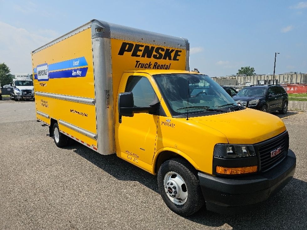 Light Duty Box Truck-Light and Medium Duty Trucks-GMC-2021-Savana G33903-Brooklyn Park-MN-91,373\n\t\tmiles-$ 28,000 - Image 1