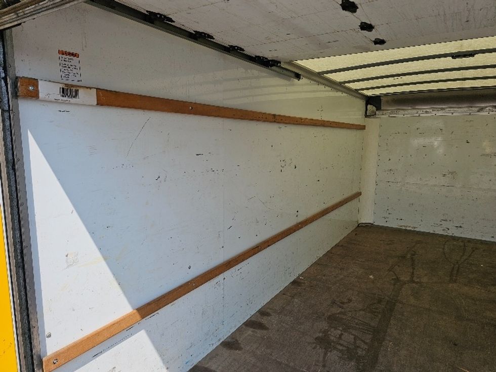 Light Duty Box Truck-Light and Medium Duty Trucks-GMC-2021-Savana G33903-Brooklyn Park-MN-91,373\n\t\tmiles-$ 28,000 - Image 11