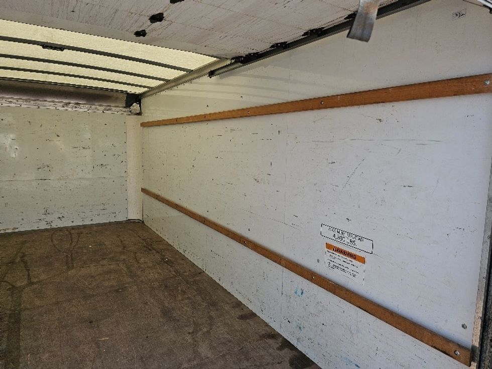 Light Duty Box Truck-Light and Medium Duty Trucks-GMC-2021-Savana G33903-Brooklyn Park-MN-91,373\n\t\tmiles-$ 28,000 - Image 12
