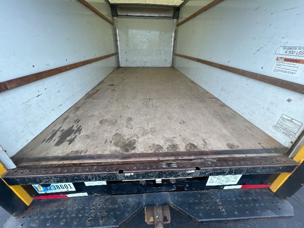 Light Duty Box Truck-Light and Medium Duty Trucks-GMC-2021-Savana G33903-Brooklyn Park-MN-96,167\n\t\tmiles-$ 26,750 - Image 10